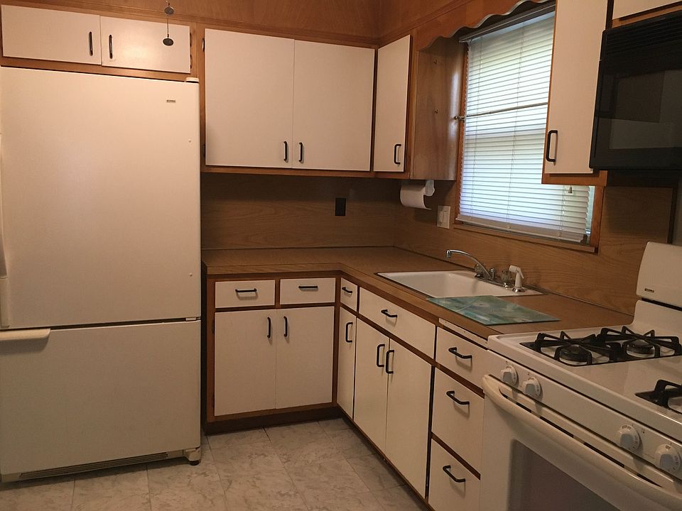 2nd image of 21 Disosway Pl