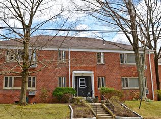 56 Lawrence Dr APT B, White Plains, NY 10603