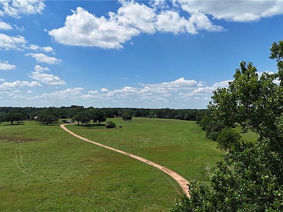 2nd image of 13541 E Us Highway 79