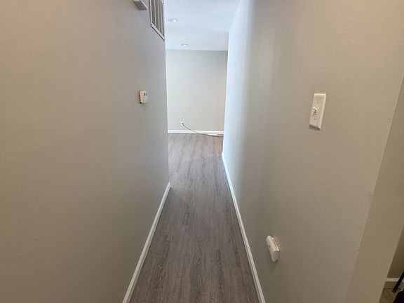 2nd image of 1223 Esterling Dr