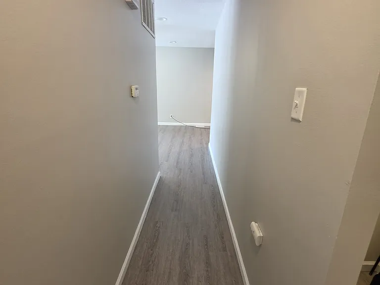 1223 Esterling Dr — Photo 2