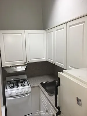 Rented by City Connections Realty | media 34