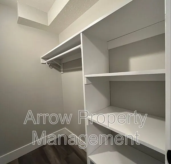 887 N 26th St #24 — Photo 5