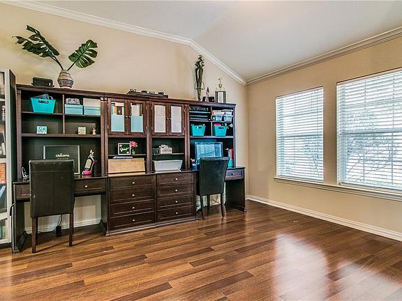 5th image of 311 Highland Creek Dr