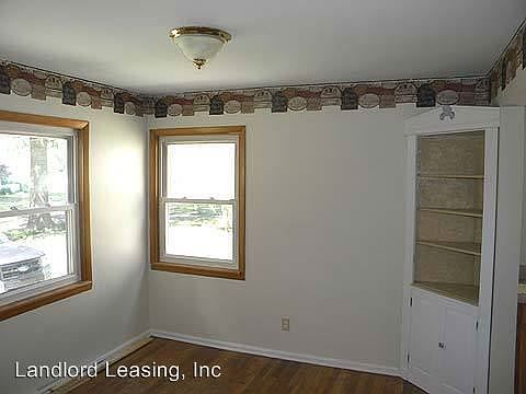 4th image of 541 Cornell Ave