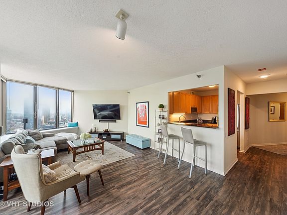 5th image of 400 N Lasalle St APT 2410