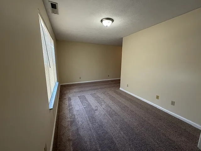 Sleepy Hollow Townhomes — Photo 22