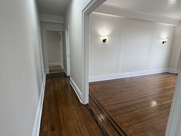 3rd image of 157 S Harrison St APT 605