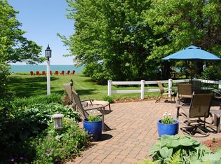 4286 E South Shore Dr, Erie, PA 16511