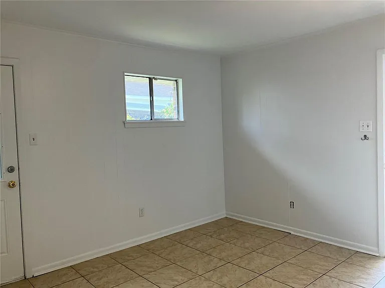 717 Edenborn Ave — Photo 4