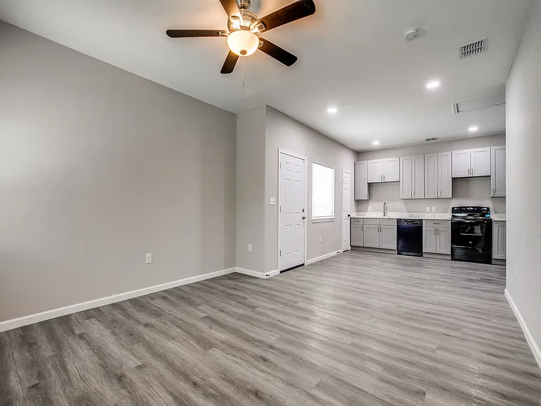 2910 S Laredo St #2 — Photo 4