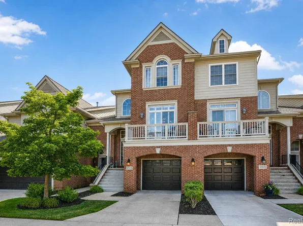 37610 Newburgh Park Cir, Livonia, MI 48152