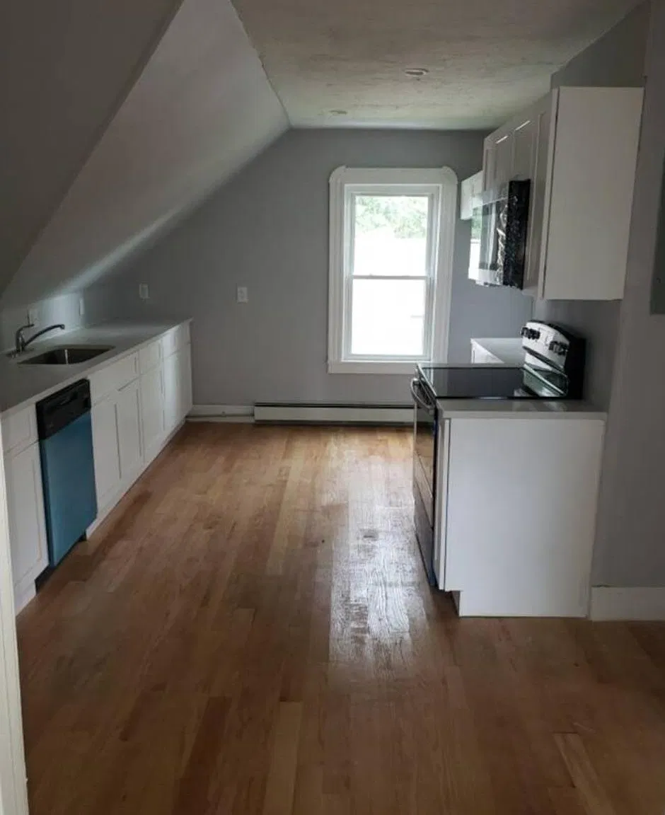 281 Ash St — Photo 4