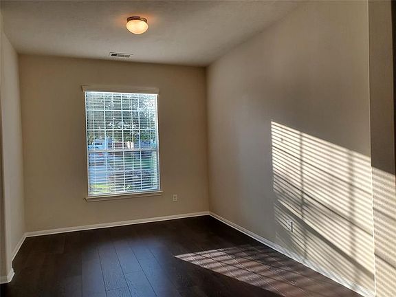 3rd image of 9306 Camelia Crest Ln