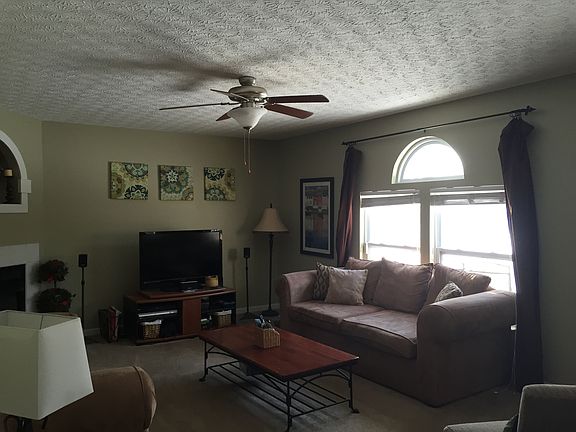 4th image of 500 Glen Oaks Dr