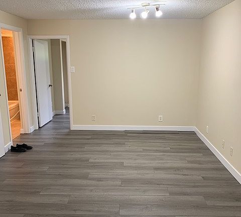 3rd image of 8911 76th Ave NW