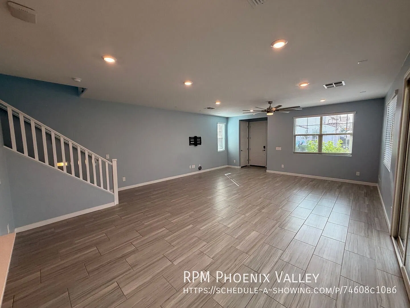 Stunning 4 Bedroom, 3.5 Bathroom Home with Premium Upgrades! — Photo 3