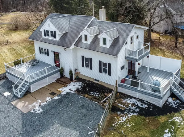 1333 Leddys Ln, Upper Black Eddy, PA 18972