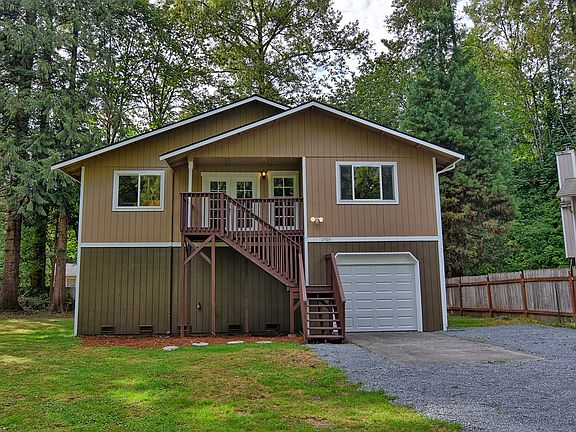 Front of  home w/ Rv parking
