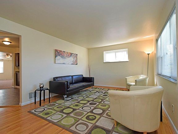 3rd image of 2682 Mountville Dr