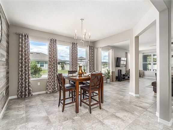 4th image of 18896 Roseate Dr