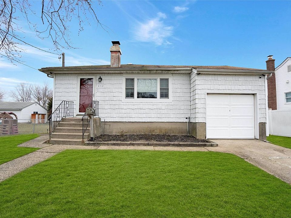 112 Wyona Avenue, Lindenhurst, NY 11757 Zillow