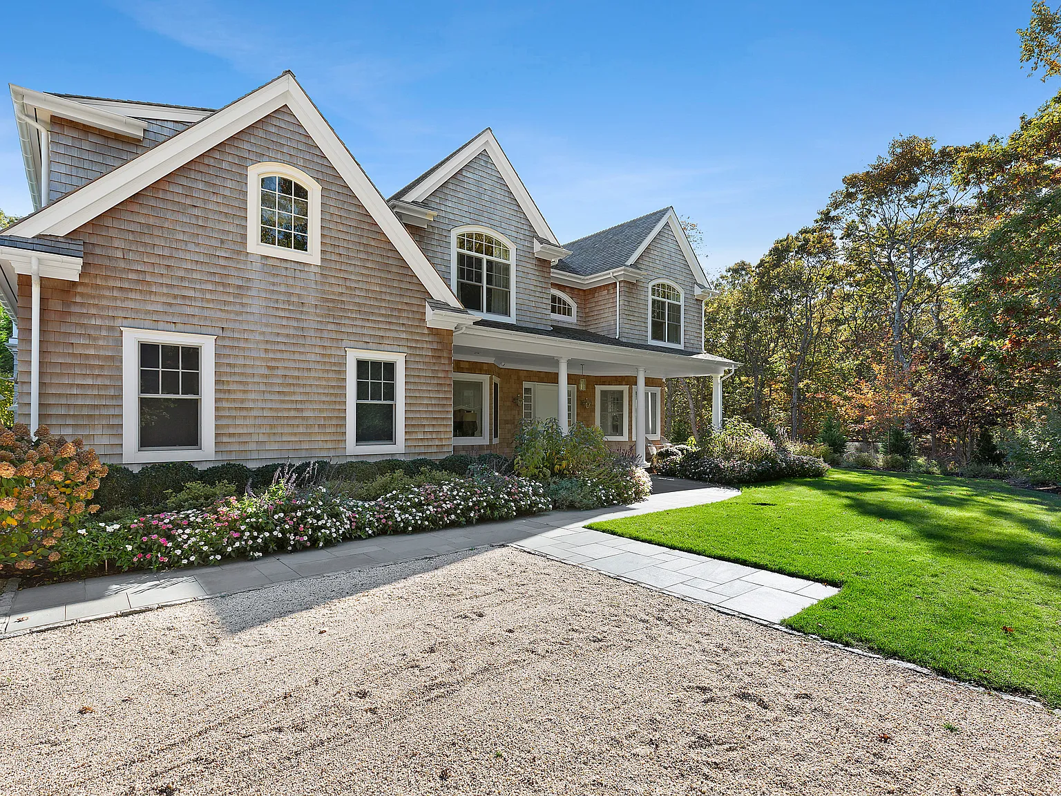 Barn & Vine Bridgehampton Luxury Rental — Photo 2