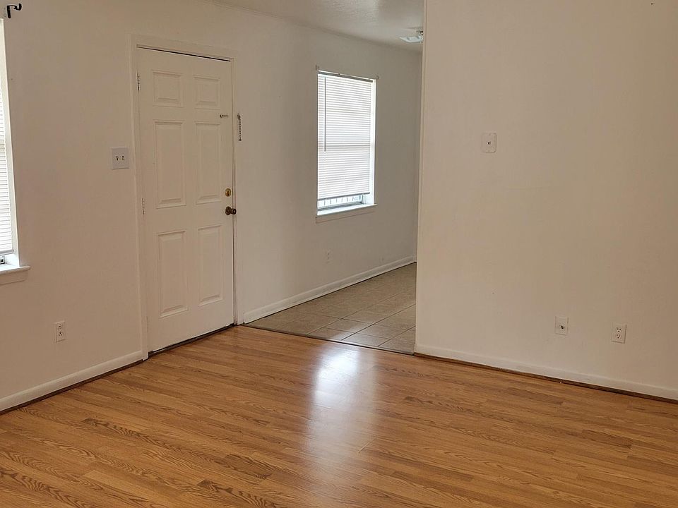 1st image of 304 E Carpenter Ave #13