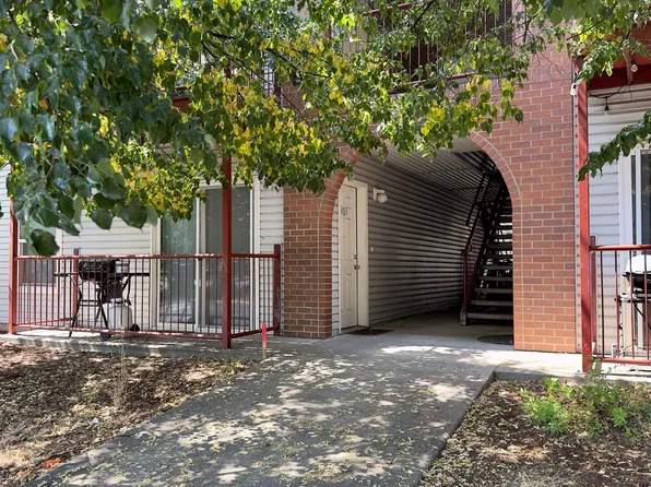 223 Baker St APT 203, Moscow, ID 83843