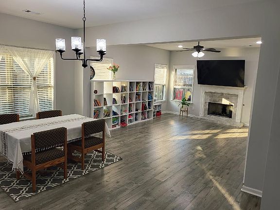 3rd image of 1461 Bristol Park Pl