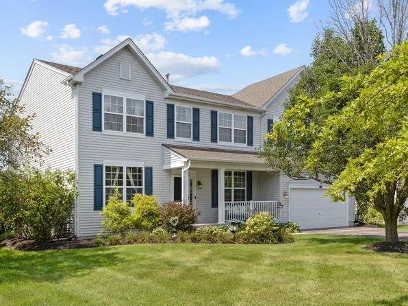 78 Brentwood Dr, Gilberts, IL 60136
