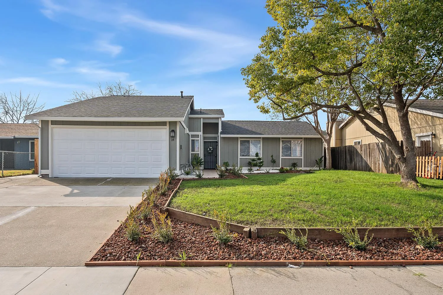 14 La Jacque Ct photo 1