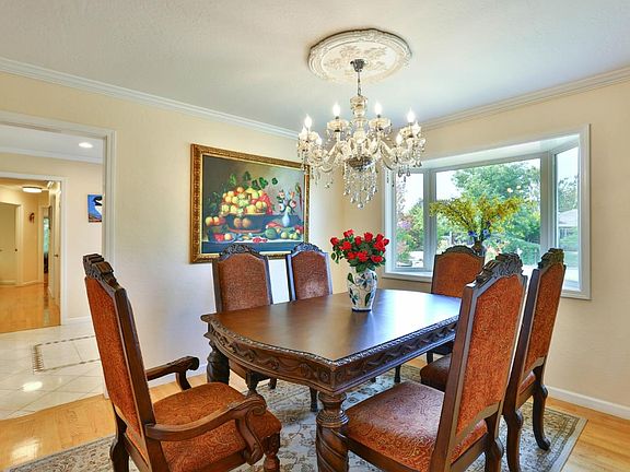 5th image of 18920 Twain Ct