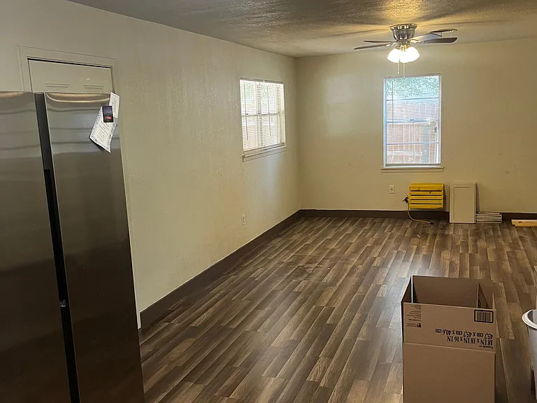 2109 Terrace Dr — Photo 5