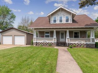 408 9th Ave, Clarence, IA 52216