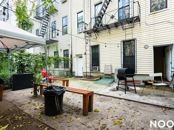 243 Irving Avenue image 17 of 17