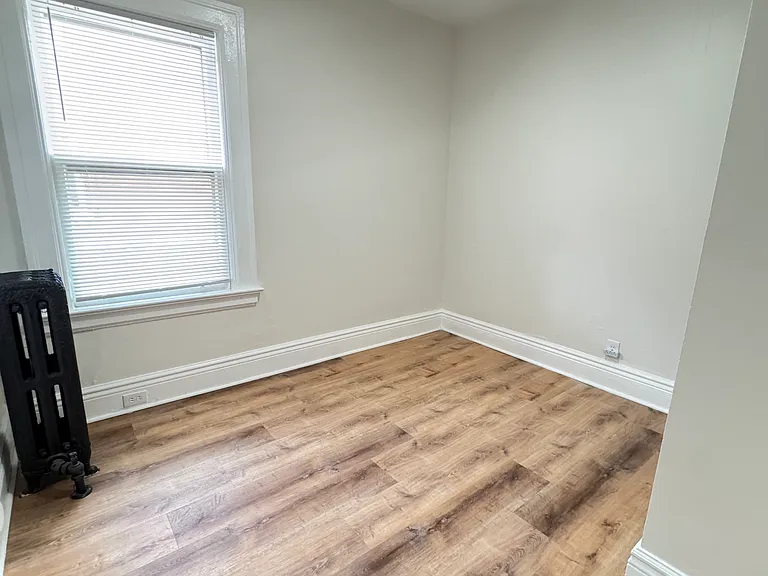 269 Richmond Ave #8 — Photo 3