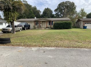 949 Millard Ct W, Jacksonville, FL 32225
