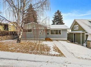 2719 Chalice Rd NW, Calgary, AB T2L1C7
