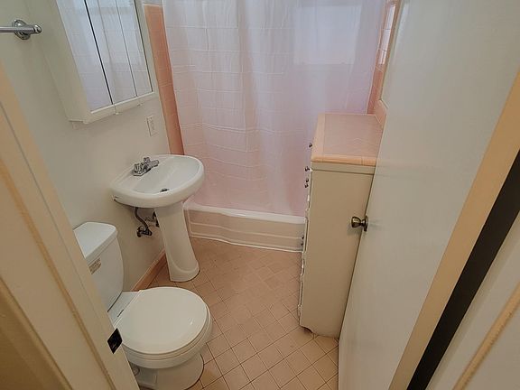 5th image of 3645 E Ocean Blvd