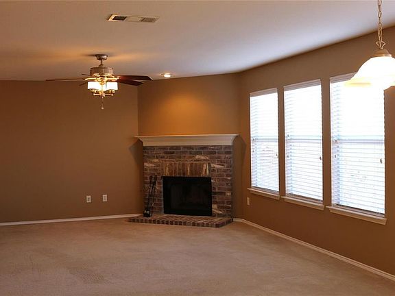 2nd image of 13336 Padre Ave