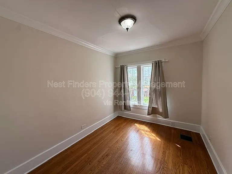 3520 Pine St — Photo 22