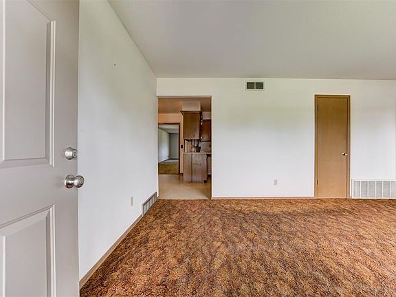 4th image of 4801 Del Crest Dr
