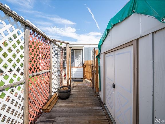 4th image of 455 9th St NE Unit 11