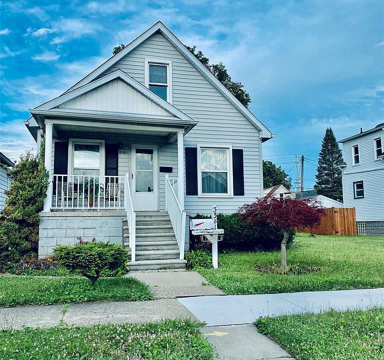 1st image of 3361 12th St