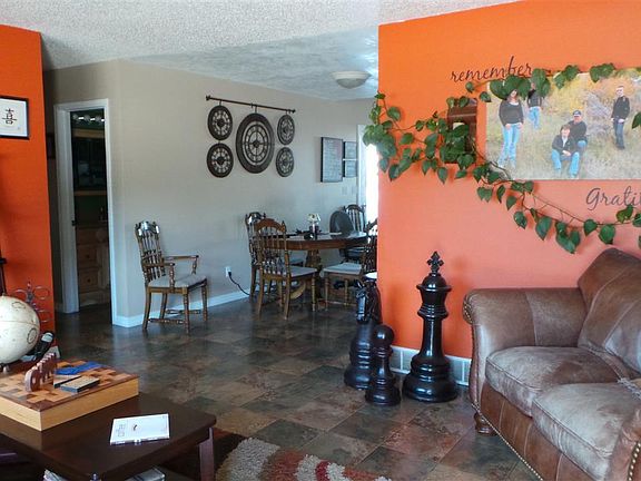 5th image of 350 Driftwood St