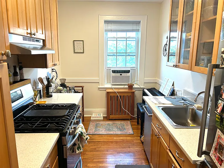 285 Harvard St #412 — Photo 10