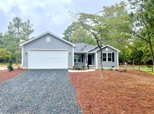 118 Sandspur Ln, West End, NC 27376