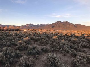 10 Eototo Rd, El Prado, NM 87529