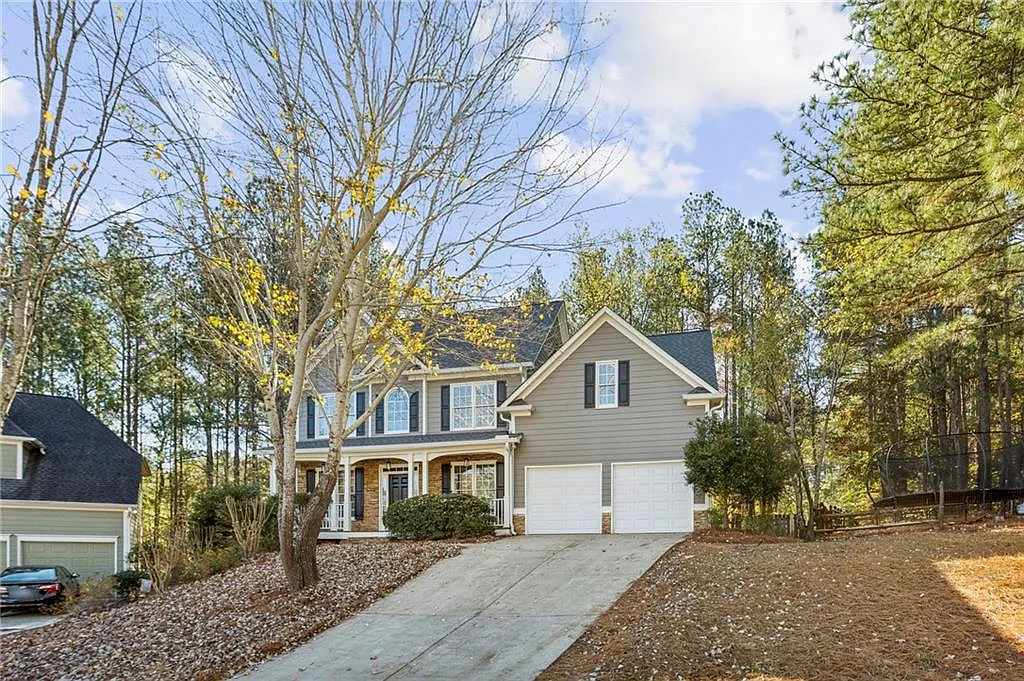 5 bed, 3.0 bath, 2556 sqft, $2,950 — Photo 1